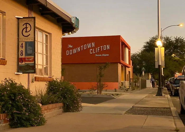 Hotel The Downtown Clifton