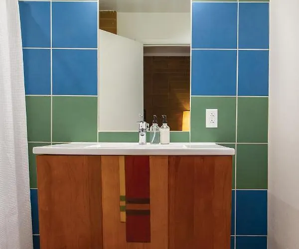 The Downtown Clifton Hotel 3*